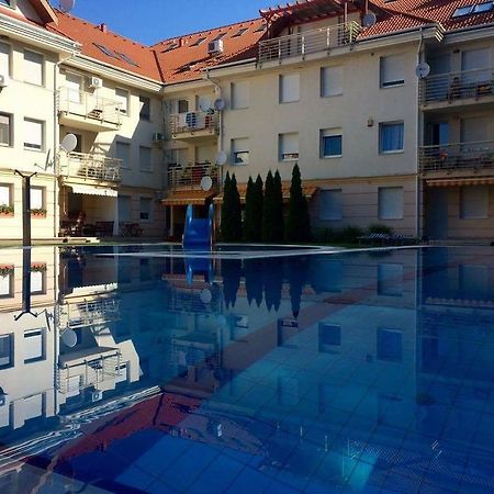 Relax Apartman Хайдусобосло Экстерьер фото